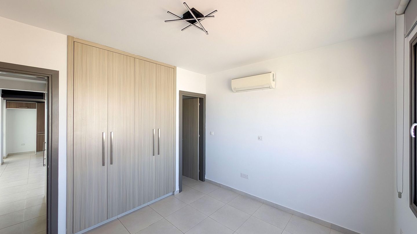 Two-Bedroom Apartment with Roof Garden in Lakatamia, Nicosia – id S6155