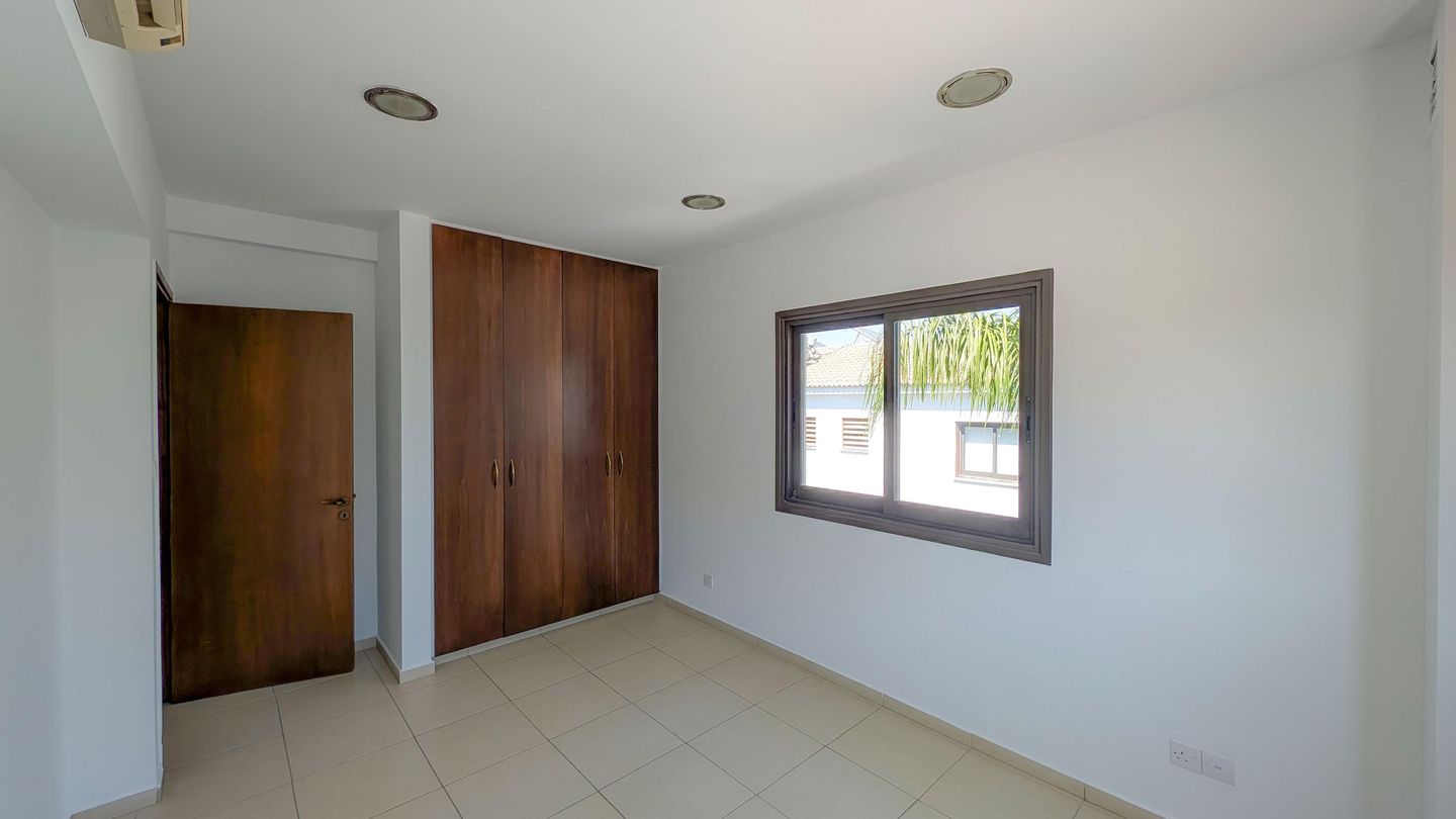 Three-Bedroom semi-detached house in Pera Chorio, Nicosia – id S41110