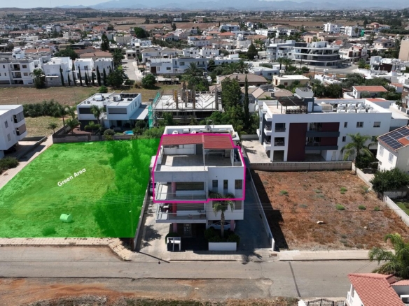 Two-Bedroom Apartment with Roof Garden in Lakatamia, Nicosia – id S6155