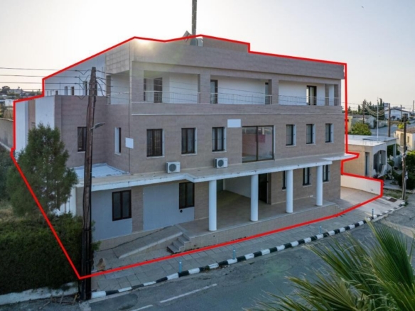 Three-storey residential building in Deneia, Nicosia – id R8489