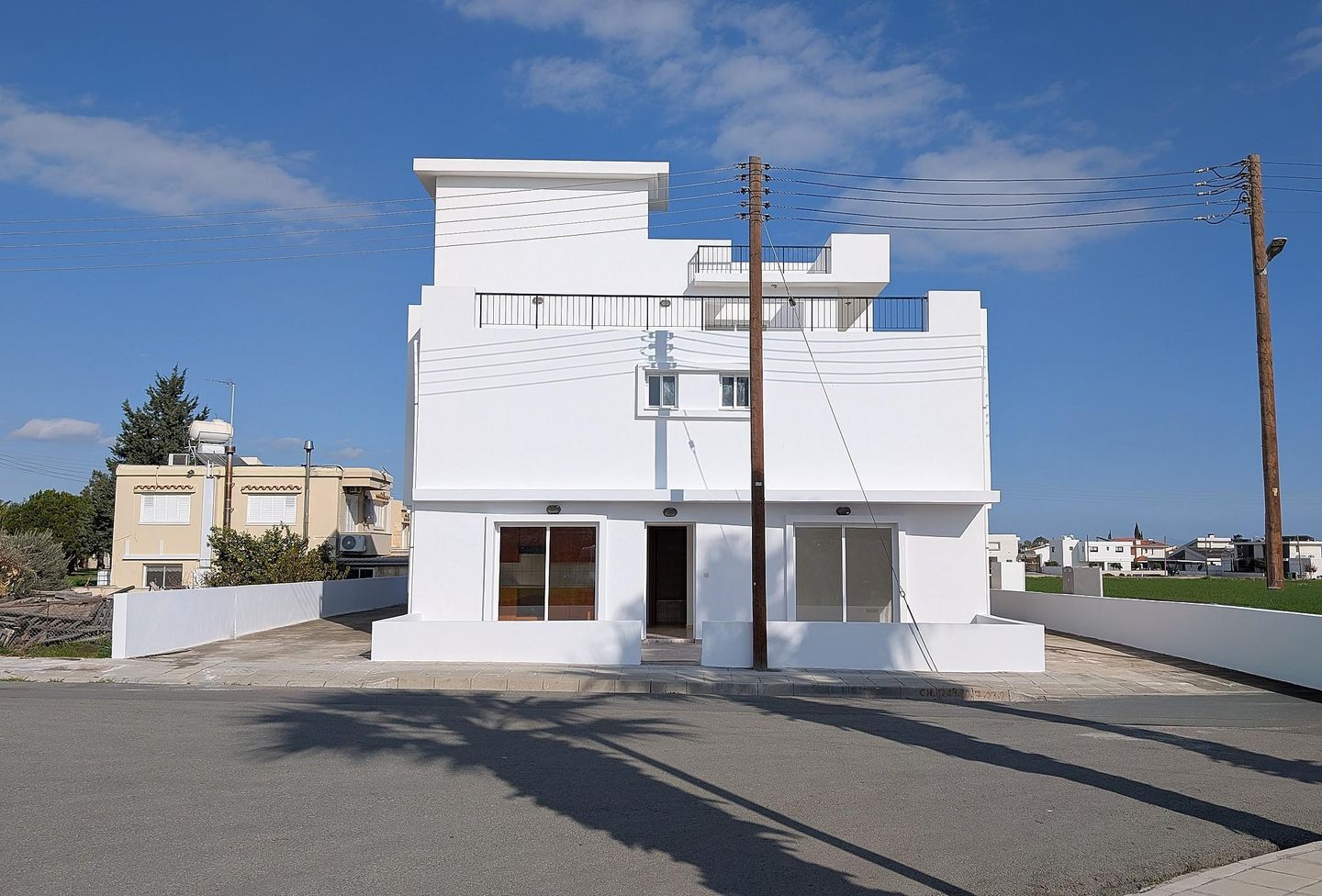 Investment Opportunity: Three-Storey Residential Building with 4 Apartments in Kiti, Larnaca – id S2845