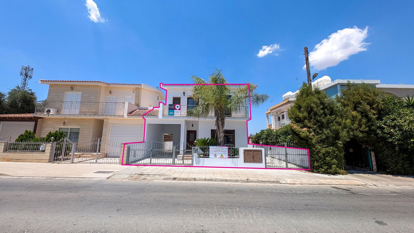 Three-Bedroom House with Attic in Agia Paraskevi, Lakatamia, Nicosia – id S32392