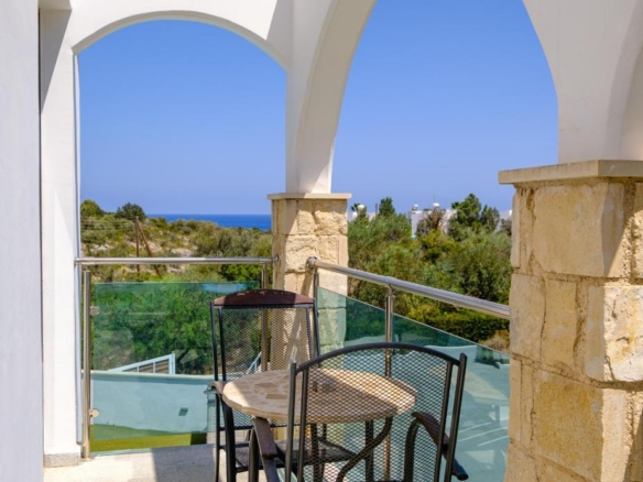 1-bedroom apartment in Latchi, Paphos – id R9701