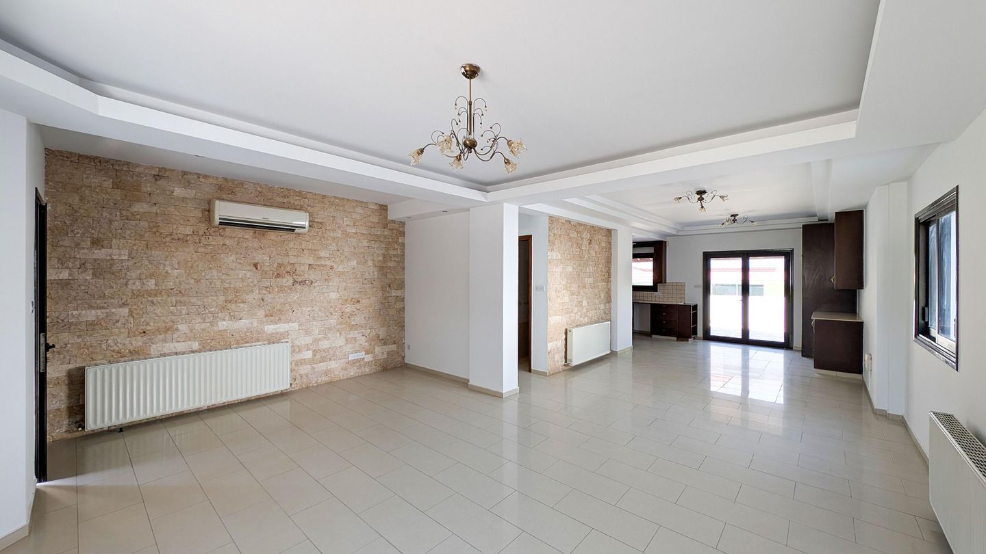 Three-Bedroom semi-detached house in Pera Chorio, Nicosia – id S41110