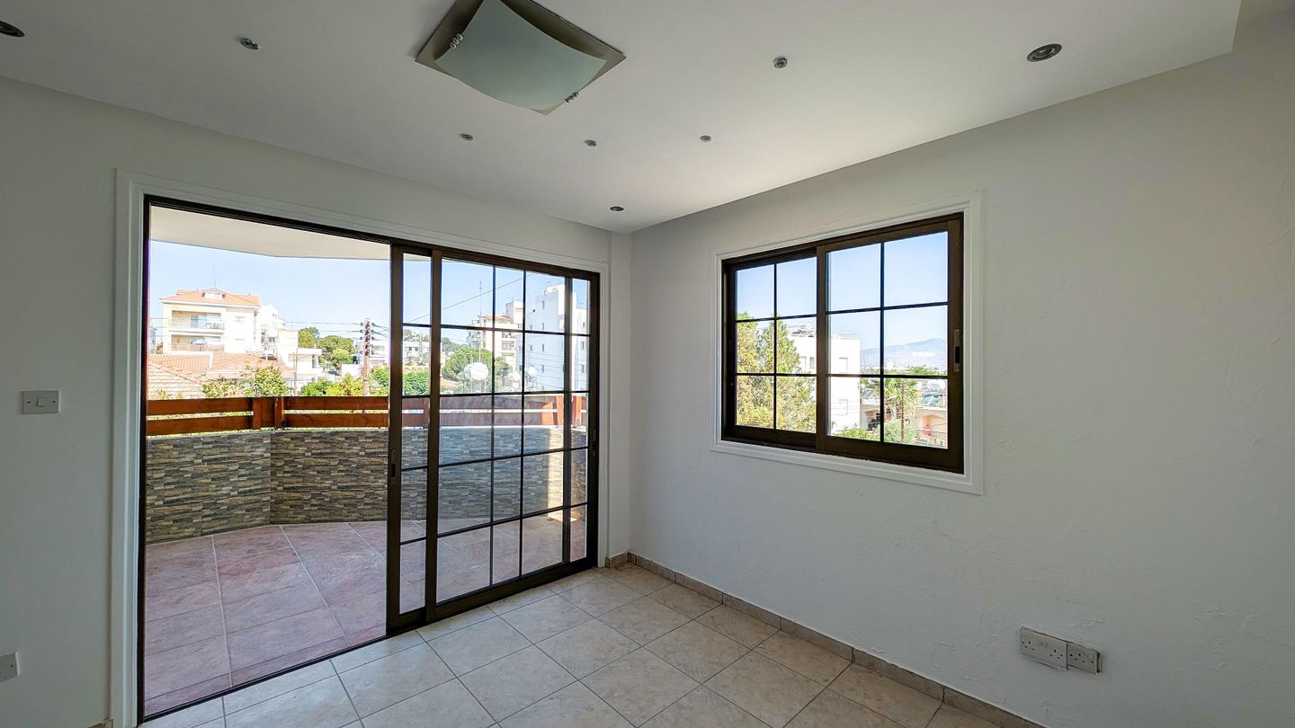 Three-Bedroom Apartment in Panagia, Nicosia – id S33366