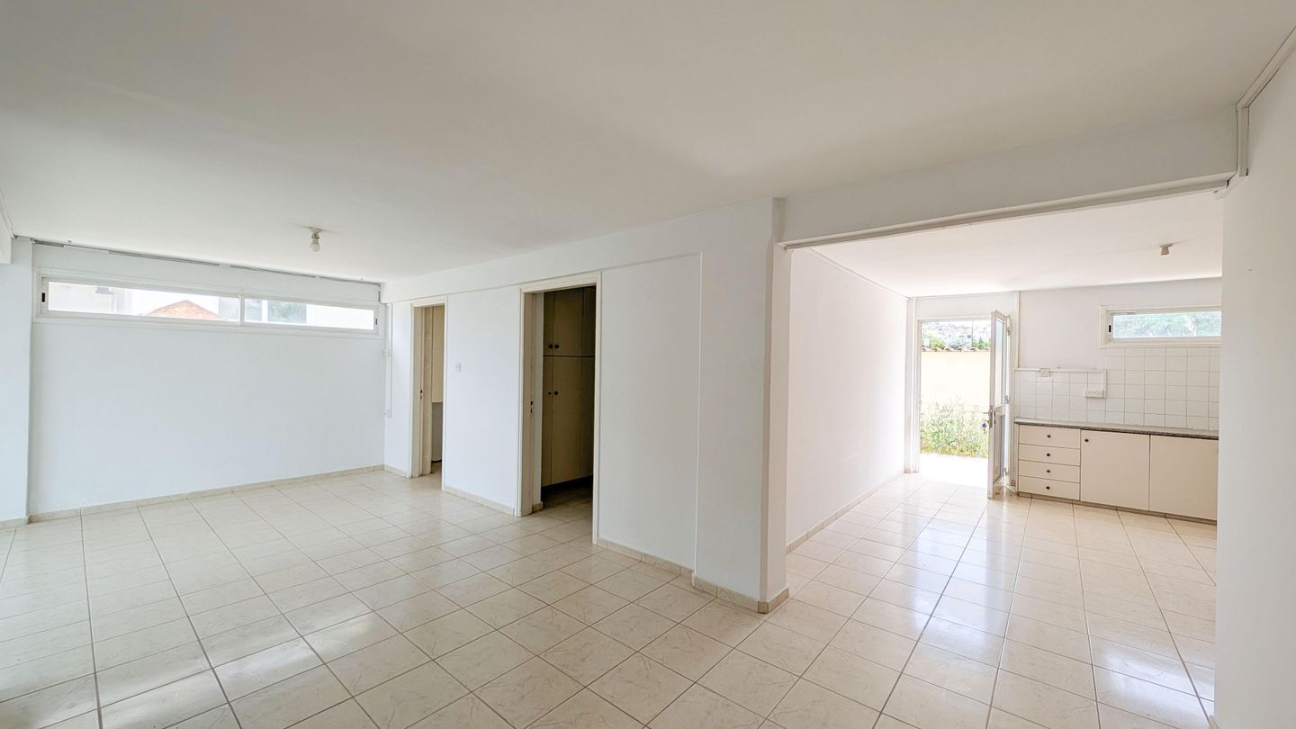 Three-Bedroom House in Dali, Nicosia – id S232