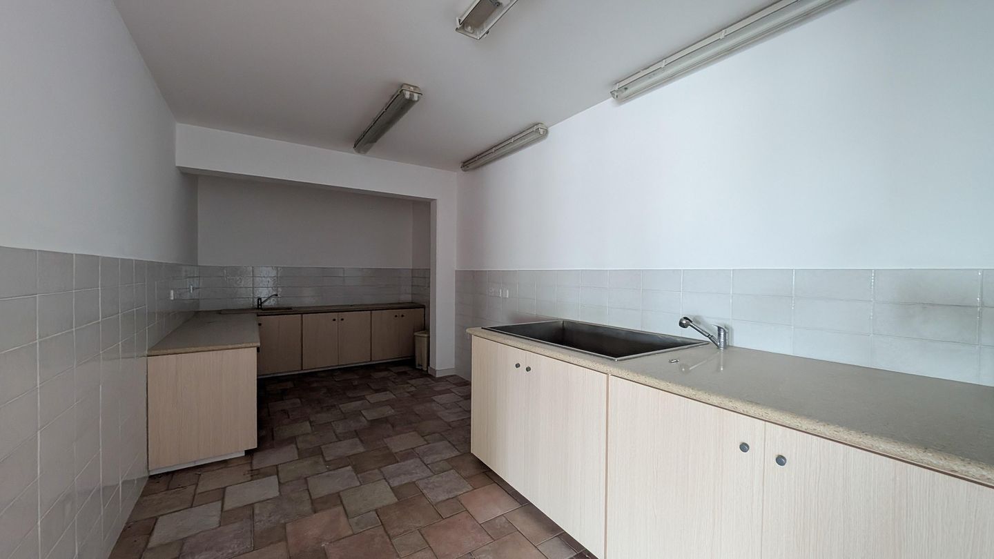 Spacious Two-Storey Home with Basement andamp; Workshop in Zoopigi, Limassol – id S45918