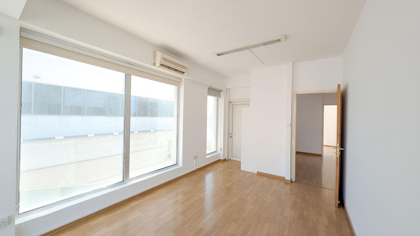 Yield Producing, Mixed-use commercial building in Acropoleos Avenue, Strovolos, Nicosia – id S46027