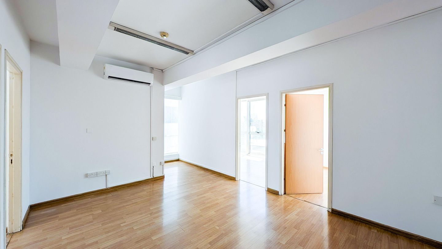 Yield Producing, Mixed-use commercial building in Acropoleos Avenue, Strovolos, Nicosia – id S46027