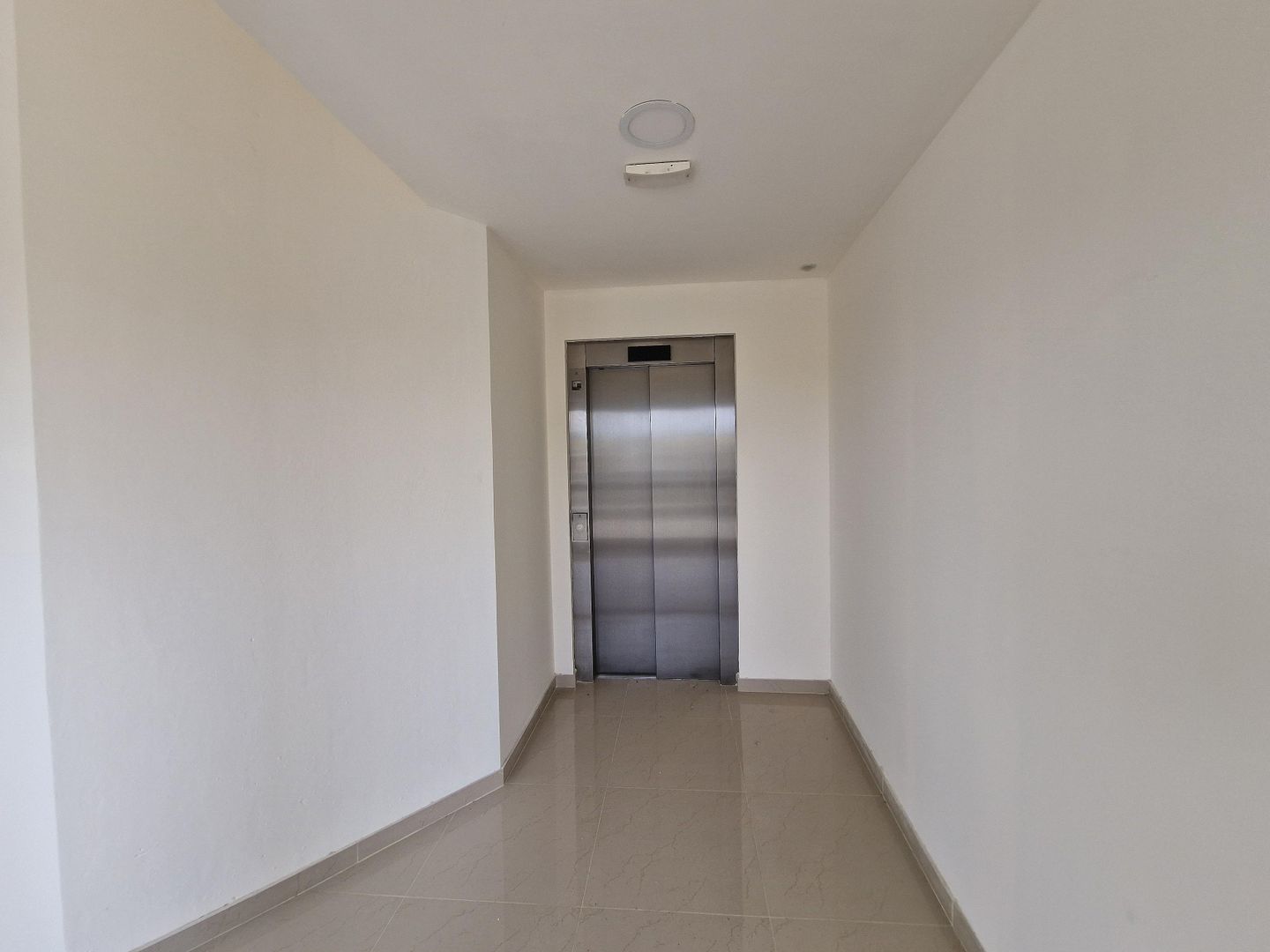 Two Full-Floor Office Spaces in Engomi, Nicosia – id S44786
