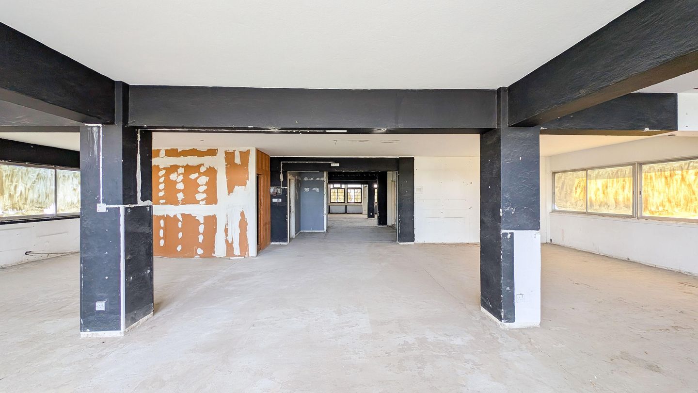 Four-storey building with a basement located in Engomi, Nicosia – id S46000
