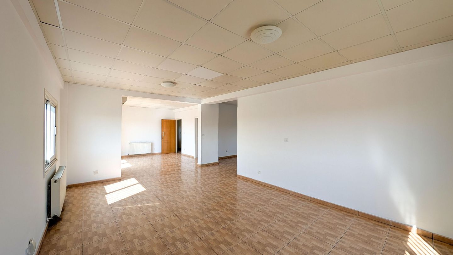 Top Floor Three-Bedroom apartment in Aglantzia, Nicosia – id S2843