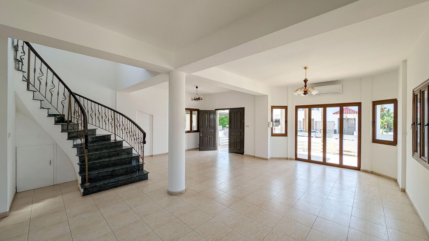 Detached Two Storey House in Aradippou, Larnaca – id S31886