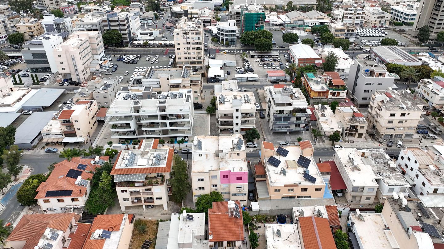 Three-Bedroom Apartment in Agios Spyridonas, Limassol – id S41598