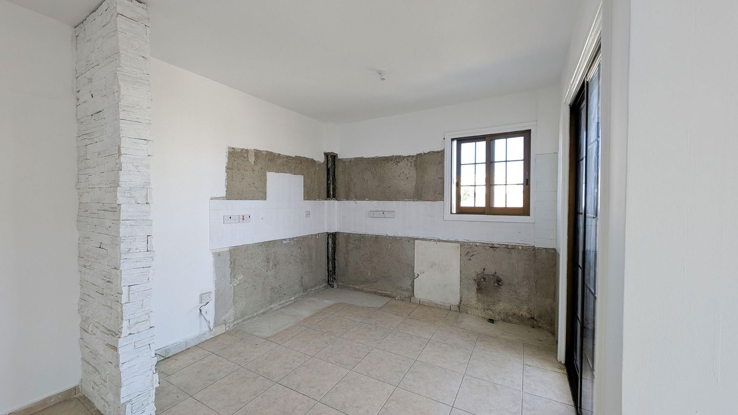 Three-Bedroom Apartment in Panagia, Nicosia – id S33366