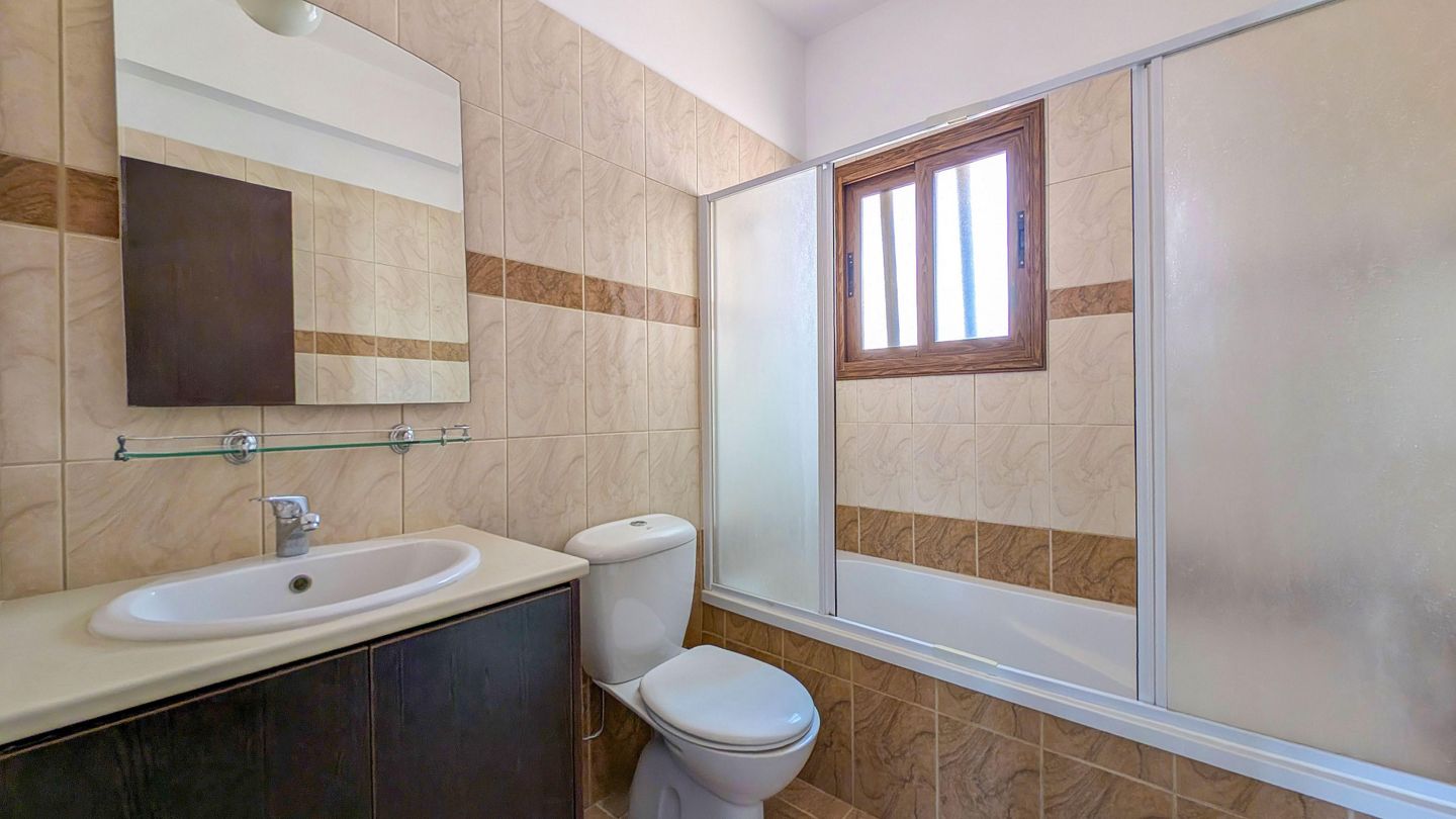 Four-Bedroom House in Aradippou, Larnaca – id S3834