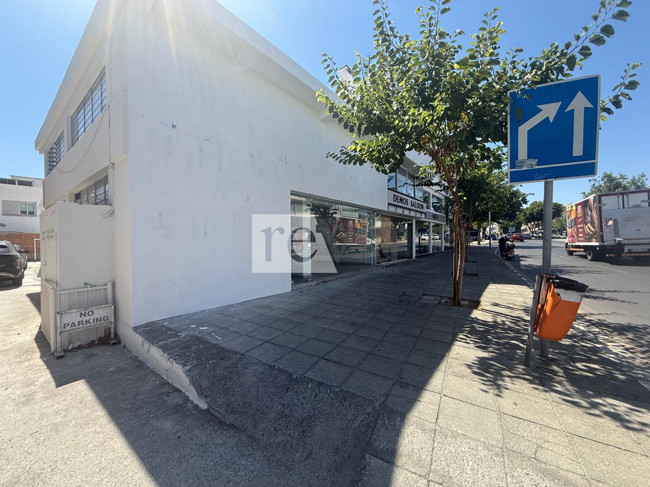 1669790 – Shop For rent, Limassol City, 100 sq.m., €1.800