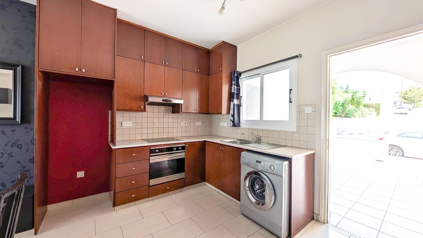 Two-Bedroom Apartment in Mesa Chorio, Paphos – id S42088