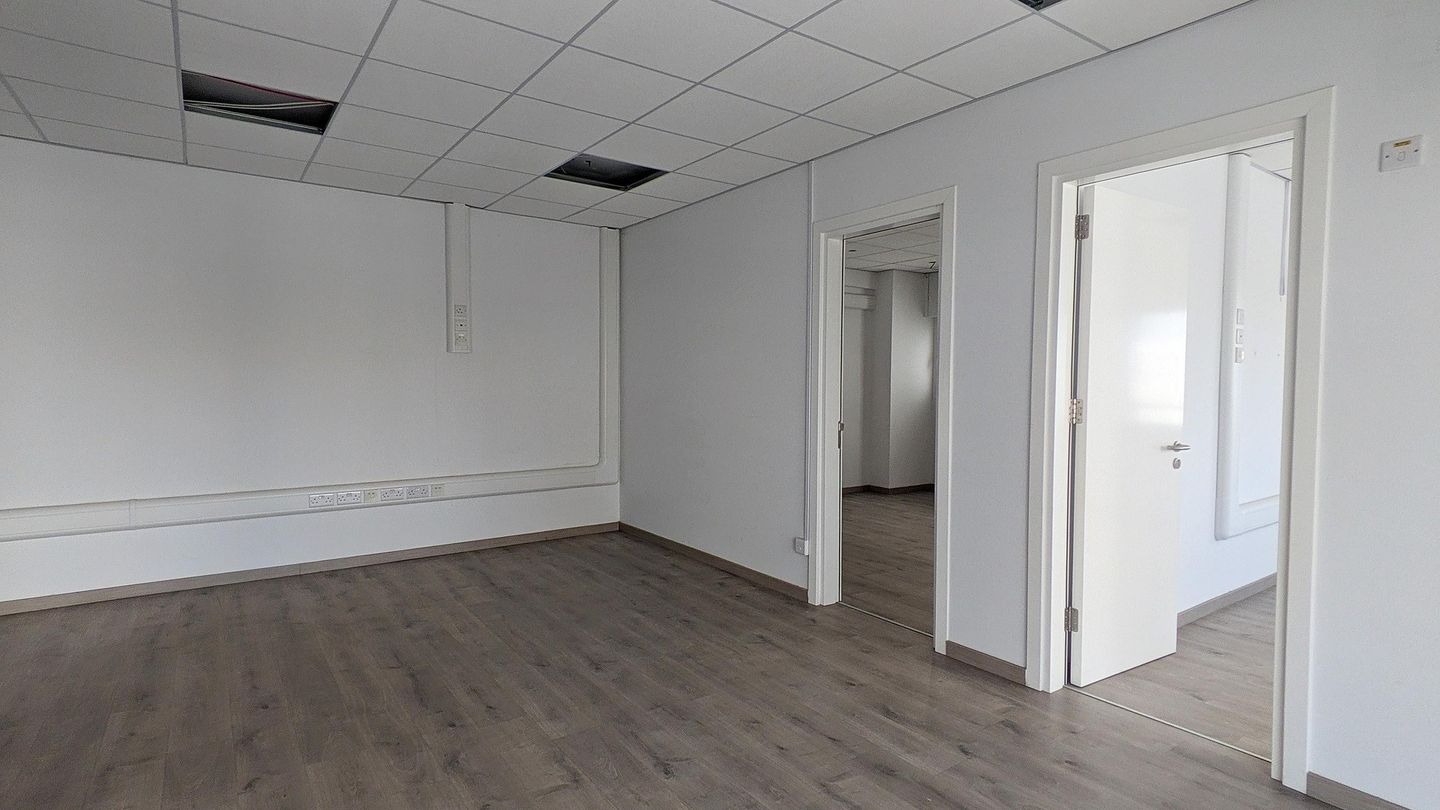 Office Unit in Agioi Omologites, Nicosia – id S44909