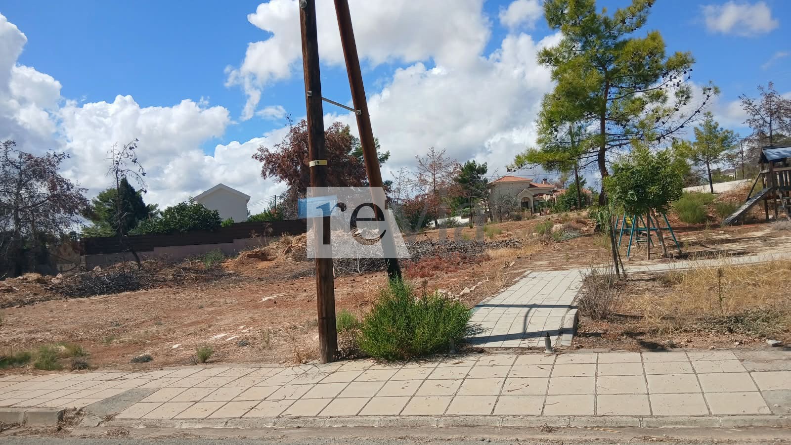 2503351 – Plot of Land For sale, Souni-Zanakia, 1.500 sq.m., €250.000