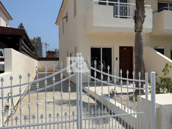 2593209 – Semi-detached For rent, Mouttagiaka, 120 sq.m., €2.500