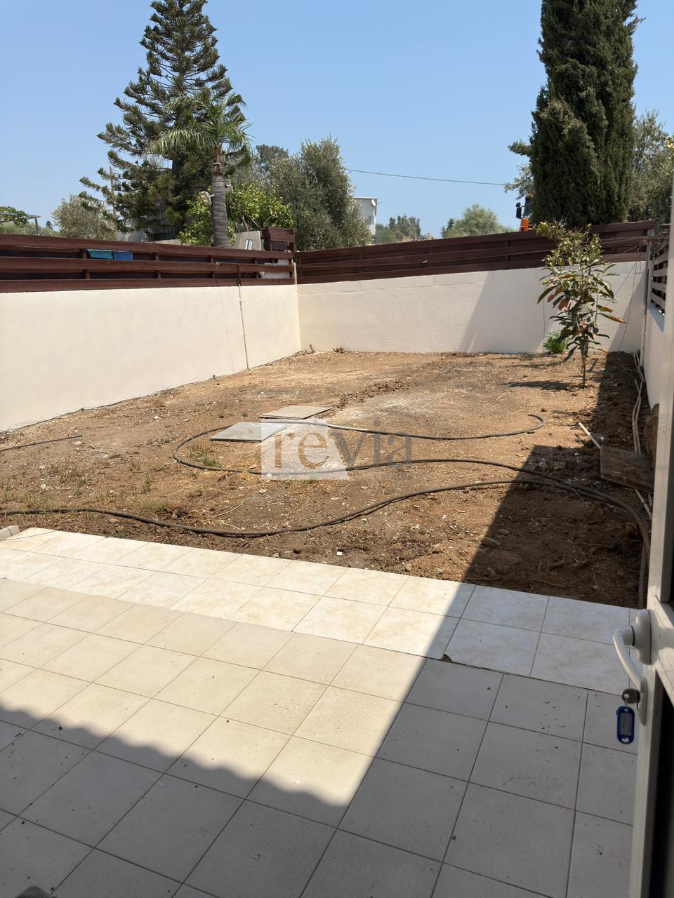 2593209 – Semi-detached For rent, Mouttagiaka, 120 sq.m., €2.500