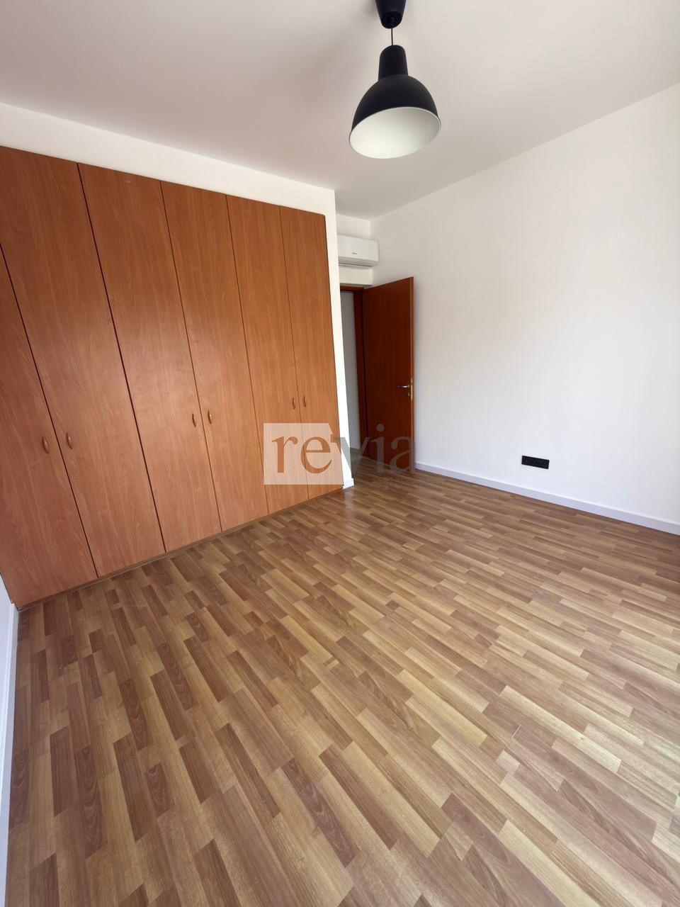 2593209 – Semi-detached For rent, Mouttagiaka, 120 sq.m., €2.500