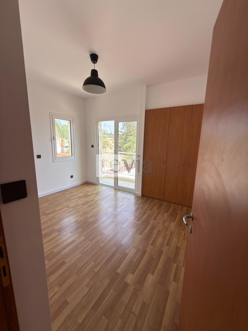 2593209 – Semi-detached For rent, Mouttagiaka, 120 sq.m., €2.500