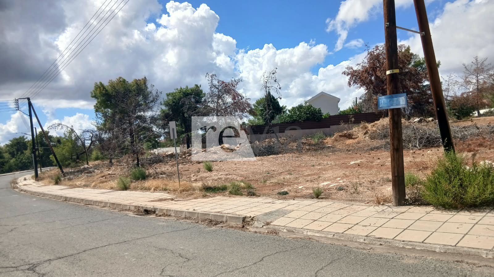 2503351 – Plot of Land For sale, Souni-Zanakia, 1.500 sq.m., €250.000