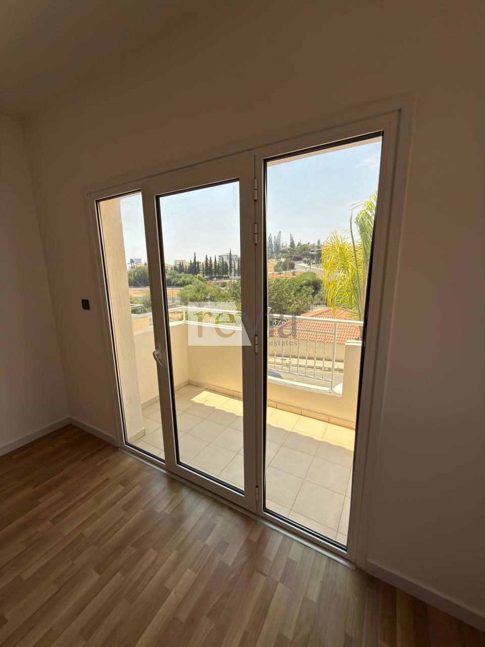 2593209 – Semi-detached For rent, Mouttagiaka, 120 sq.m., €2.500