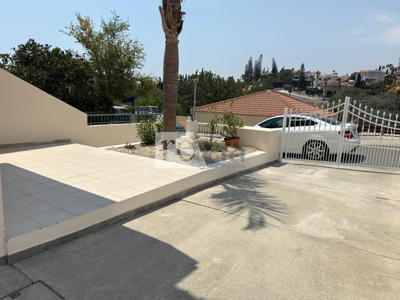 2593209 – Semi-detached For rent, Mouttagiaka, 120 sq.m., €2.500